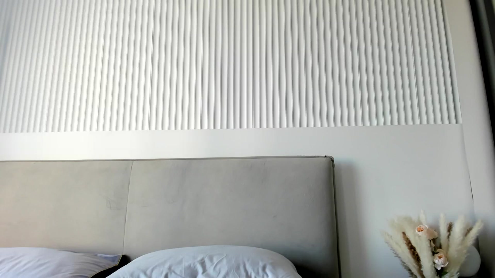 Gallery image thumbnail from Juicyylips's myfreecams stream on, 08/14/2024, 15:02 image 10 of 20