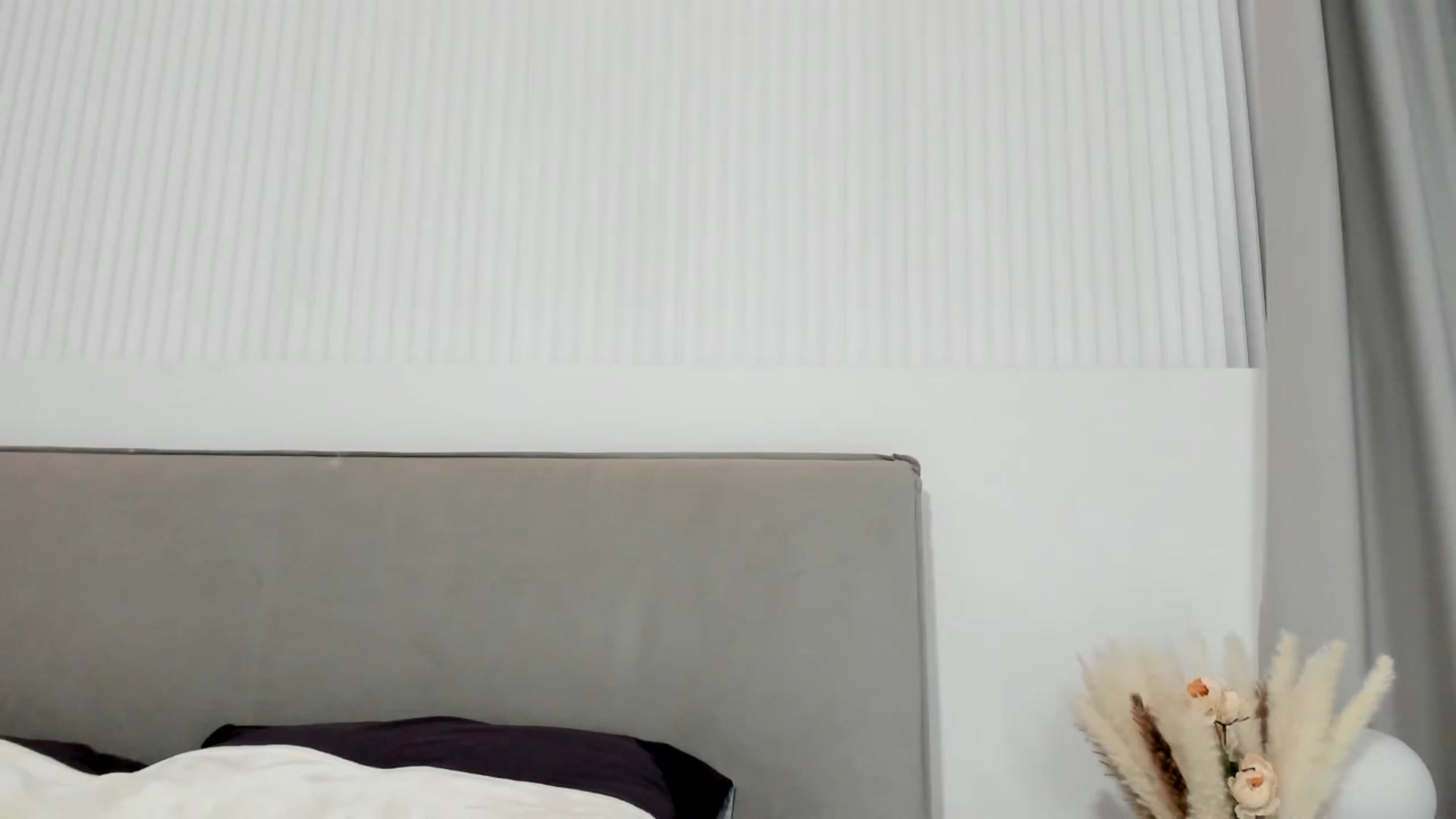 Gallery image thumbnail from Juicyylips's myfreecams stream on, 08/21/2024, 19:59 image 1 of 20