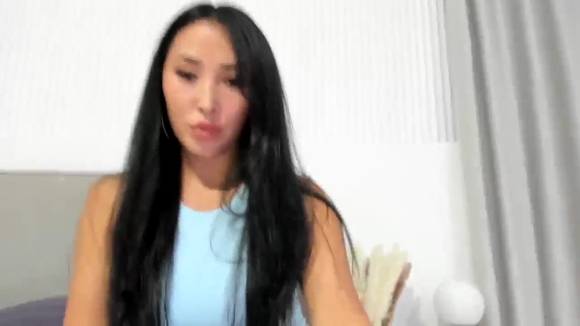 Gallery image thumbnail from Juicyylips's myfreecams stream on, 08/24/2024, 23:10 image 3 of 20