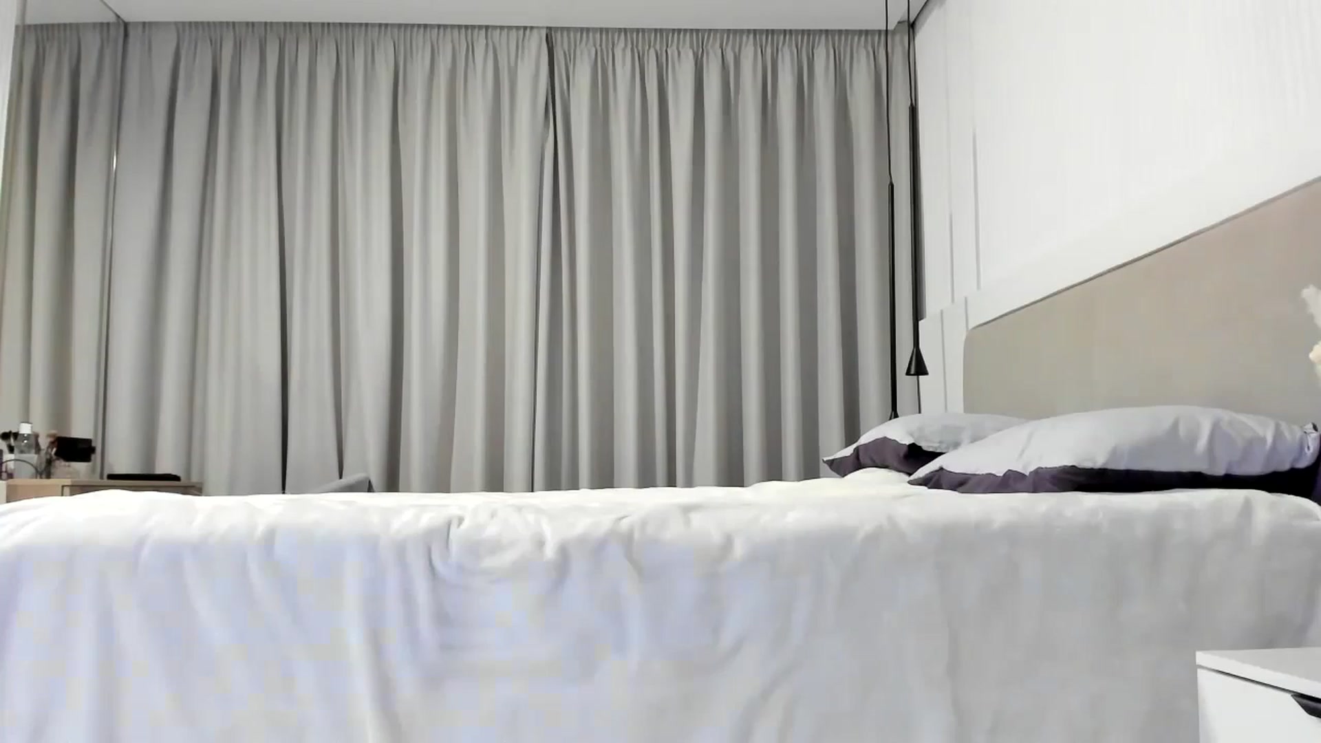 Gallery image thumbnail from Juicyylips's myfreecams stream on, 08/30/2024, 20:50 image 12 of 20