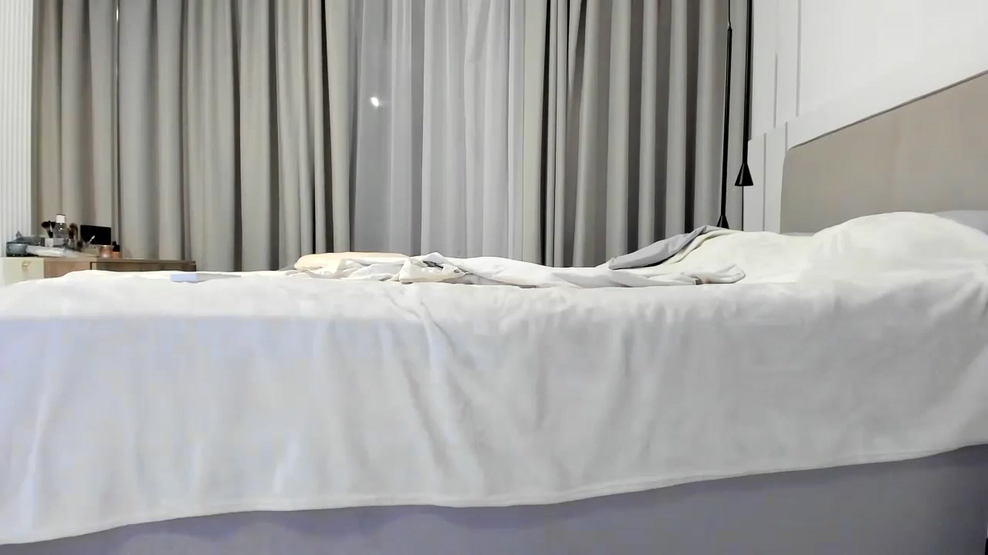 Gallery image thumbnail from Juicyylips's myfreecams stream on, 08/31/2024, 20:17 image 18 of 20