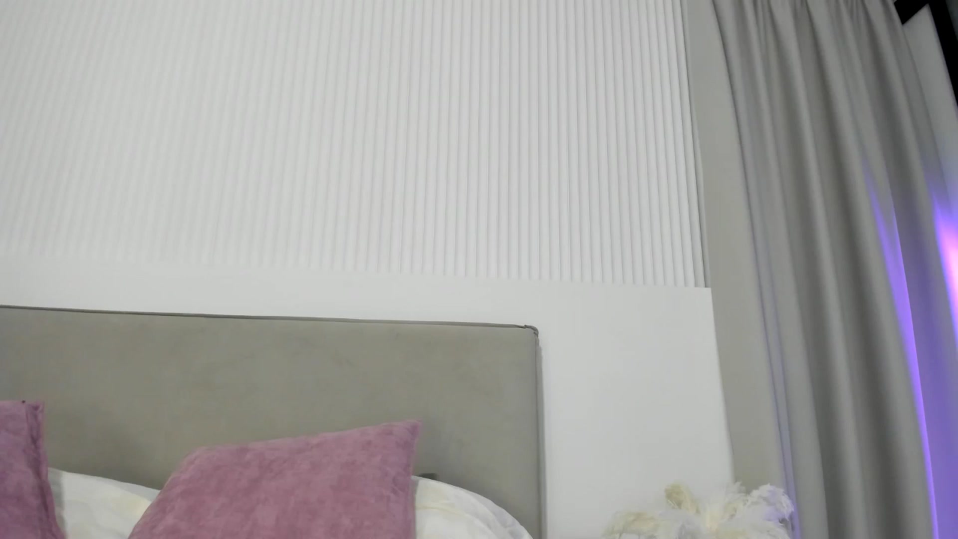 Gallery image thumbnail from Juicyylips's myfreecams stream on, 10/08/2024, 21:43 image 20 of 20