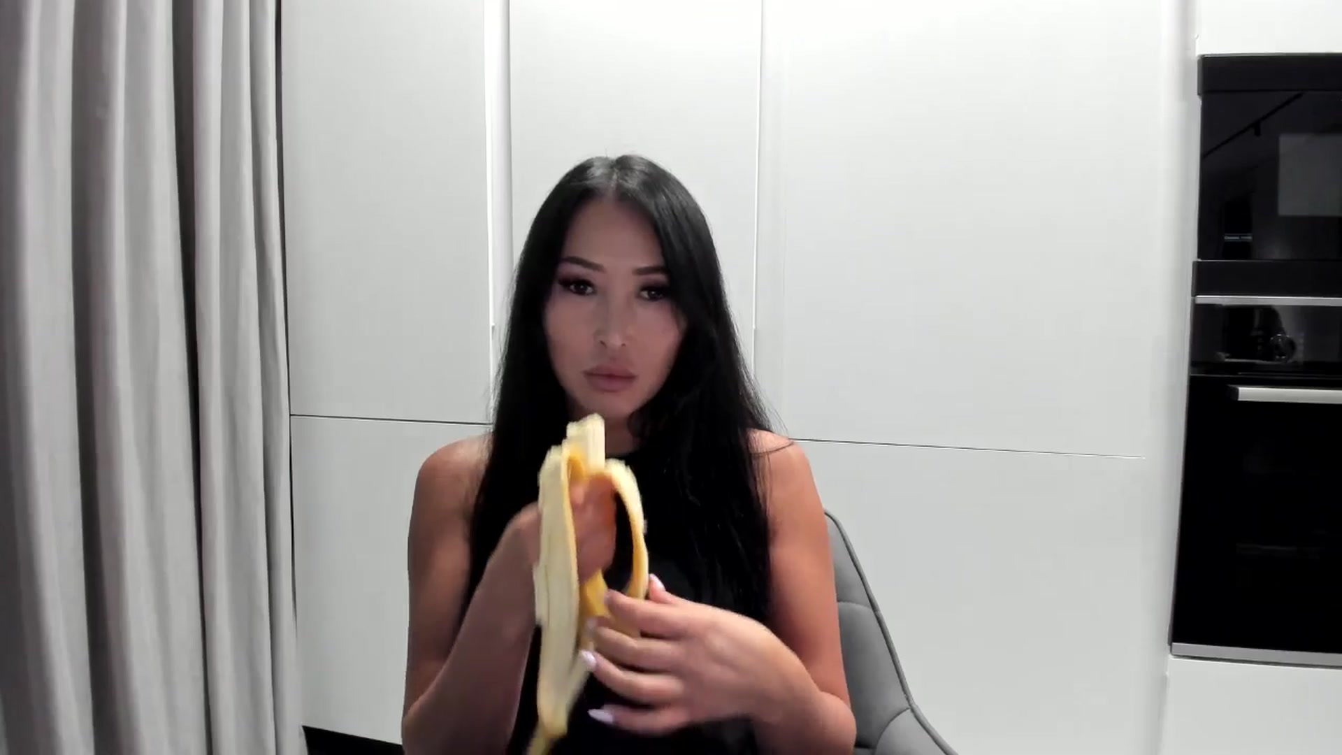 Gallery image thumbnail from Juicyylips's myfreecams stream on, 10/17/2024, 15:37 image 5 of 20
