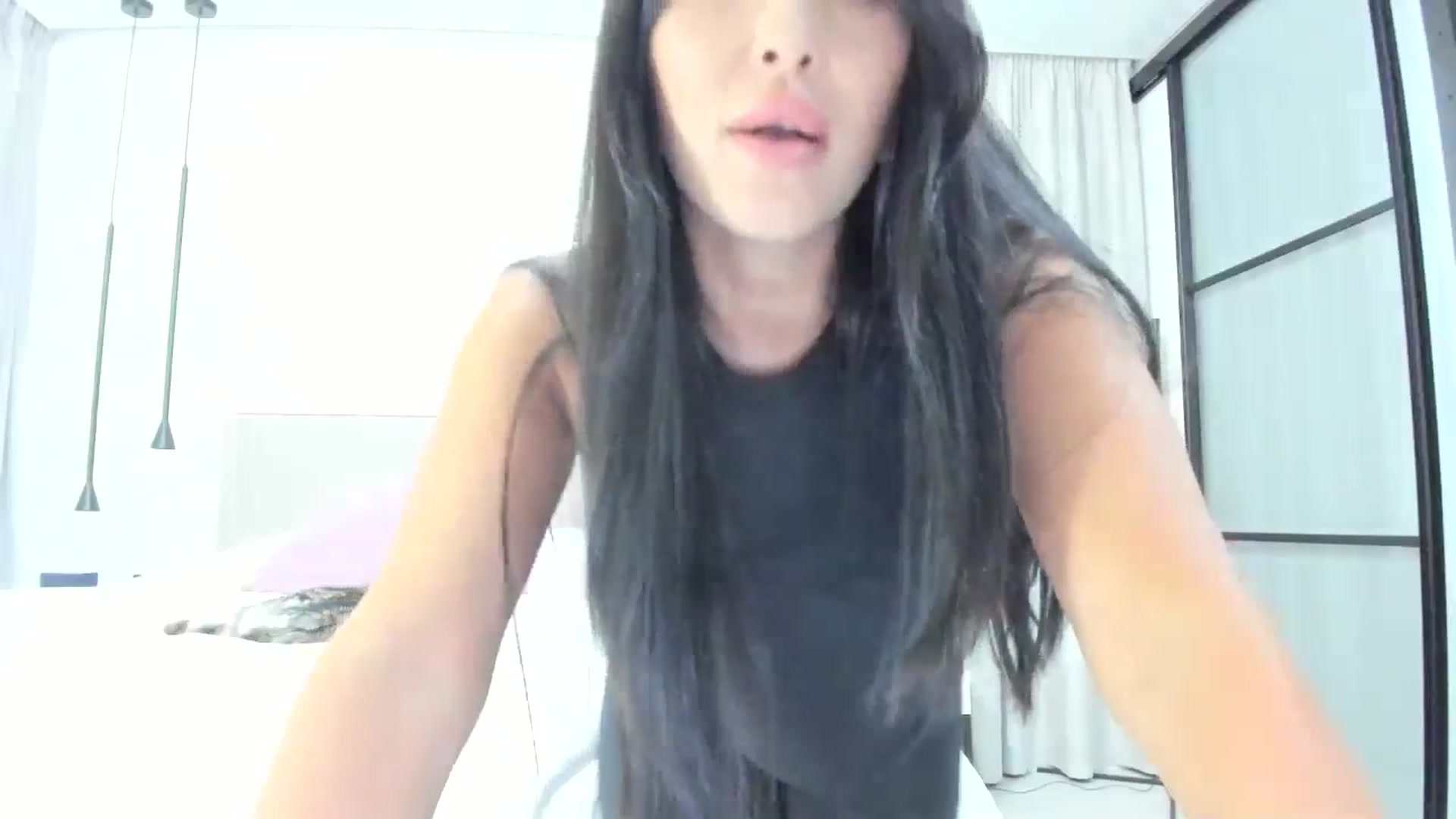 Gallery image thumbnail from Juicyylips's myfreecams stream on, 10/17/2024, 15:37 image 18 of 20