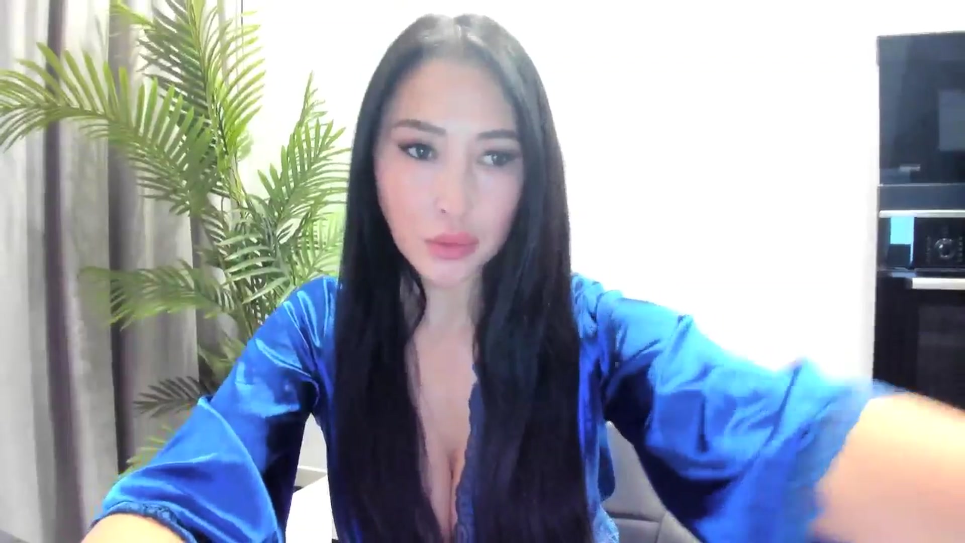 Gallery image thumbnail from Juicyylips's myfreecams stream on, 01/31/2025, 14:26 image 5 of 20