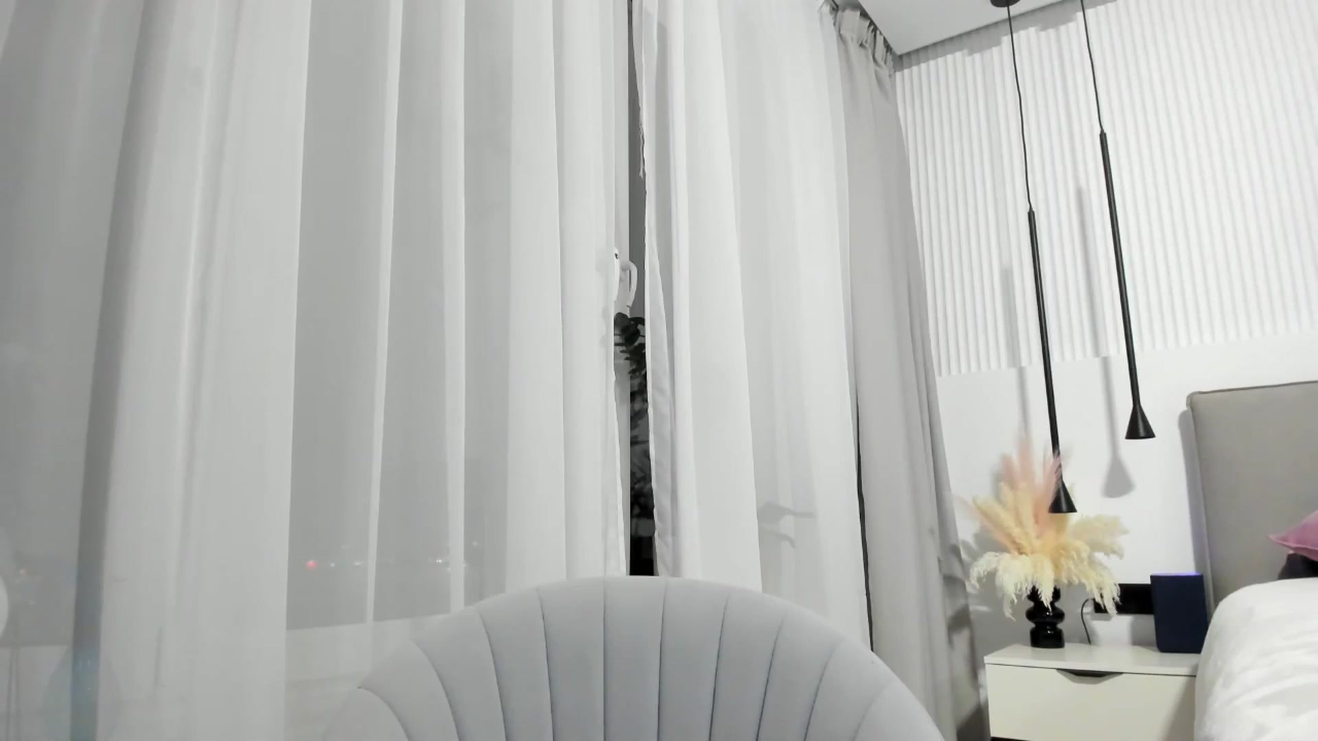 Gallery image thumbnail from Juicyylips's myfreecams stream on, 02/03/2025, 21:33 image 18 of 20