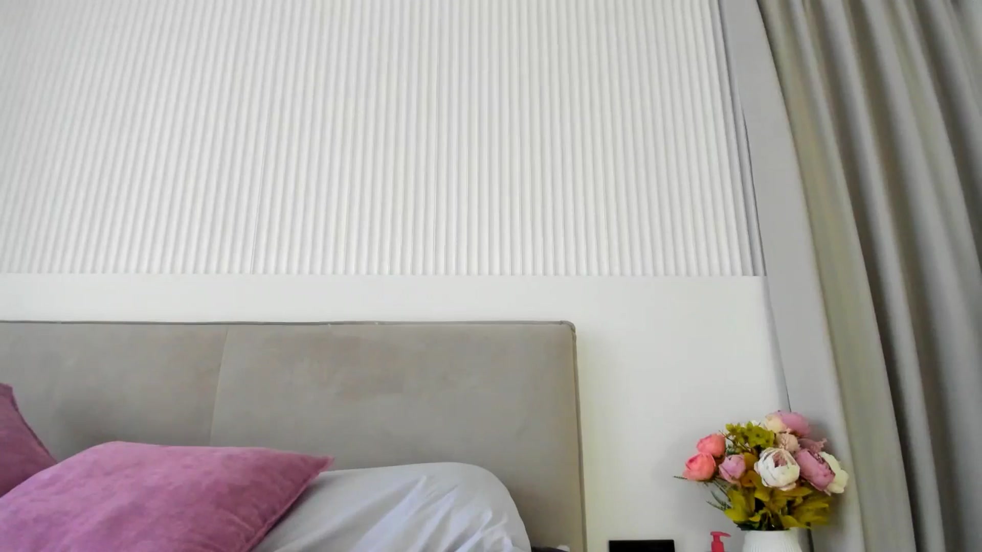 Gallery image thumbnail from Juicyylips's myfreecams stream on, 02/06/2025, 14:02 image 20 of 20
