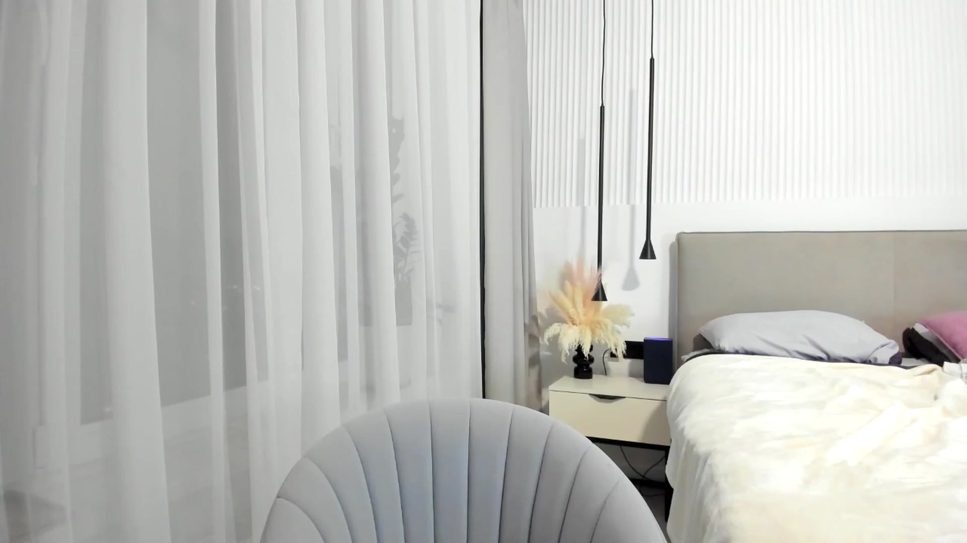 Gallery image thumbnail from Juicyylips's myfreecams stream on, 02/06/2025, 22:33 image 18 of 20