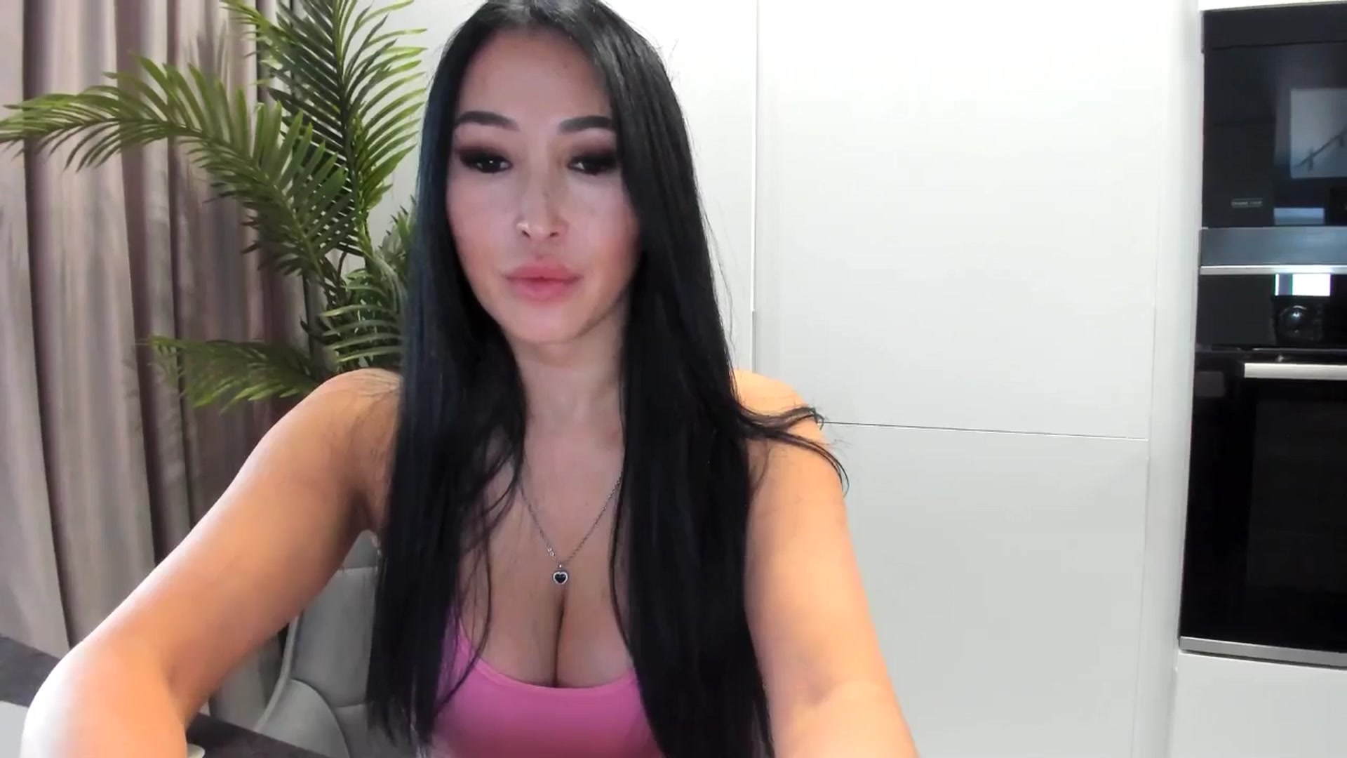 Gallery image thumbnail from Juicyylips's myfreecams stream on, 02/27/2025, 14:13 image 14 of 20