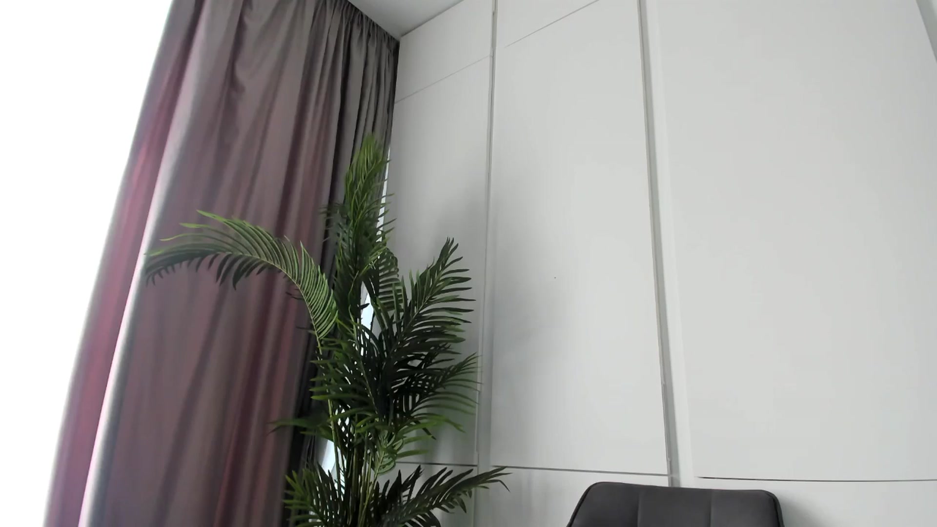 Gallery image thumbnail from Juicyylips's myfreecams stream on, 03/10/2025, 13:14 image 8 of 20