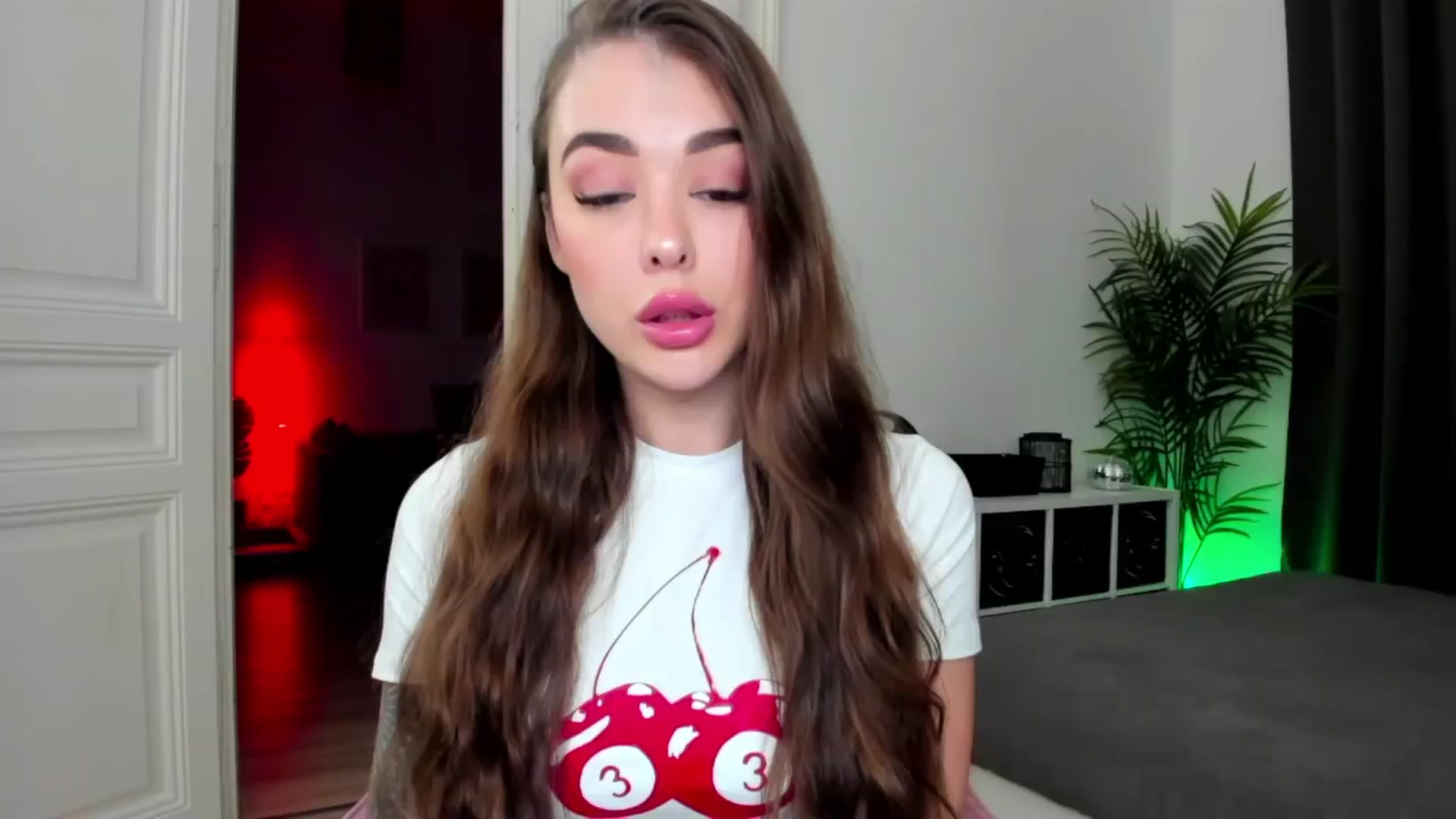 Gallery image thumbnail from Jul_la_la's myfreecams stream on, 11/23/2024, 19:32 image 5 of 20