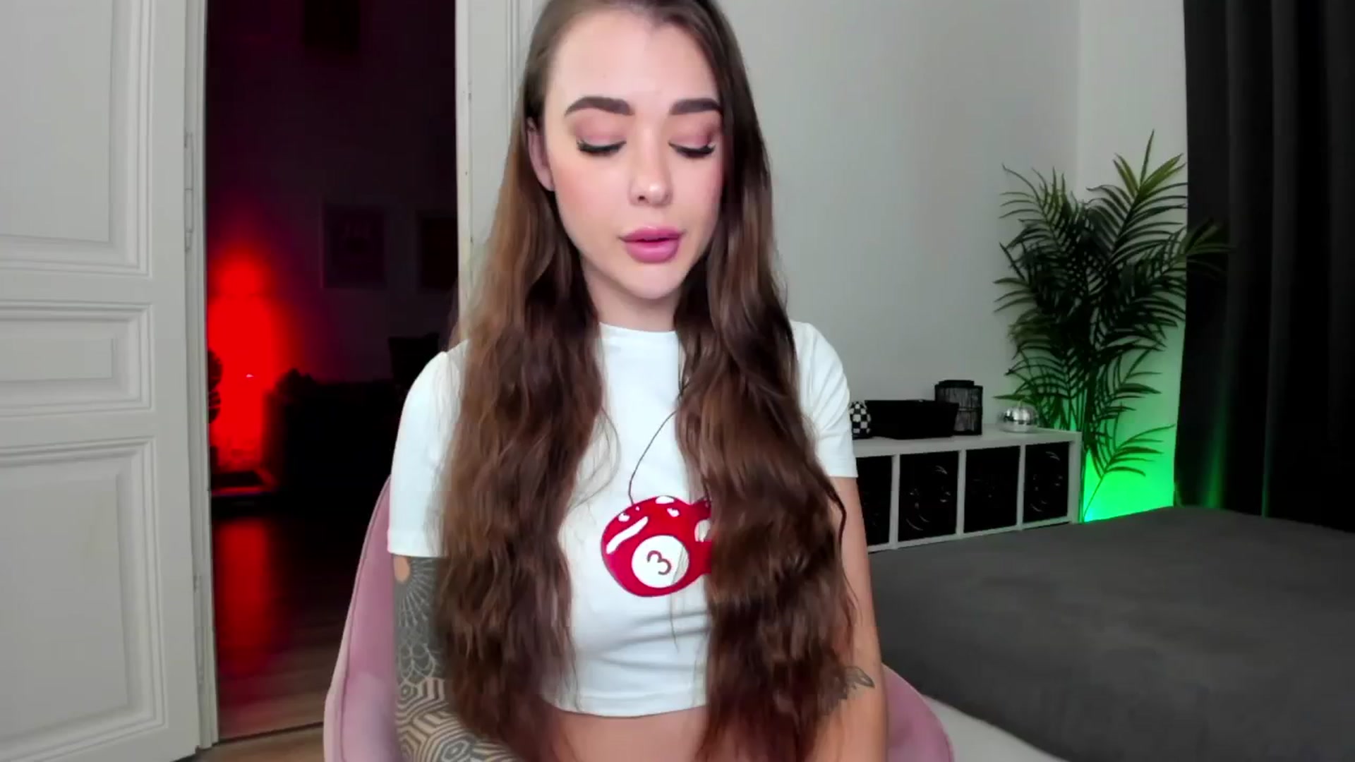 Gallery image thumbnail from Jul_la_la's myfreecams stream on, 11/23/2024, 21:14 image 18 of 20