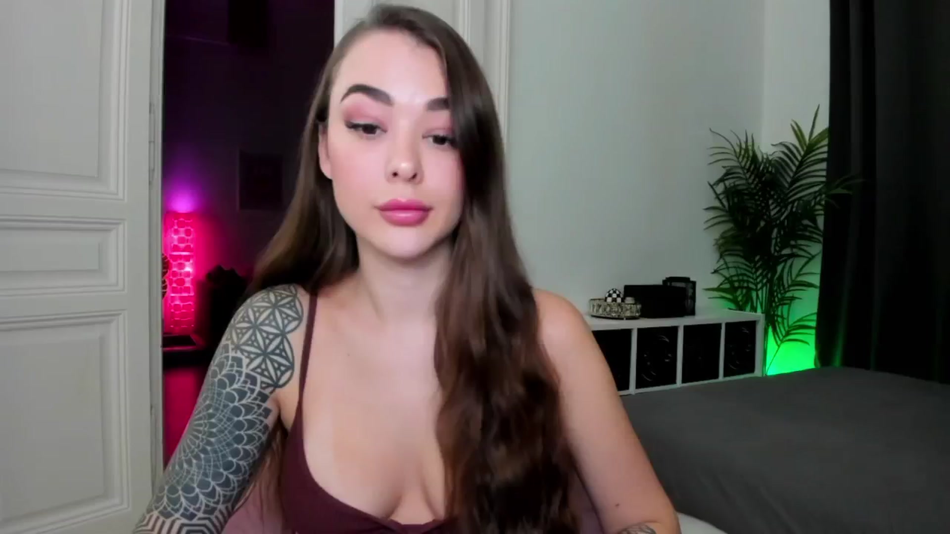 Gallery image thumbnail from Jul_la_la's myfreecams stream on, 11/29/2024, 15:18 image 15 of 20