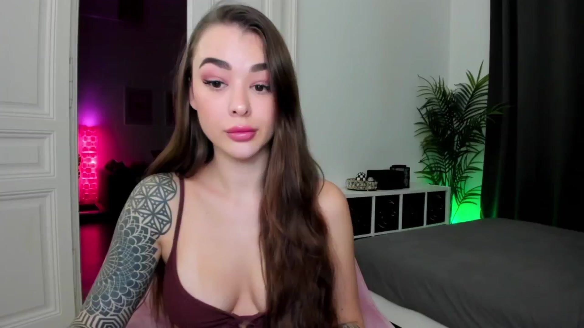 Gallery image thumbnail from Jul_la_la's myfreecams stream on, 11/29/2024, 17:14 image 14 of 20