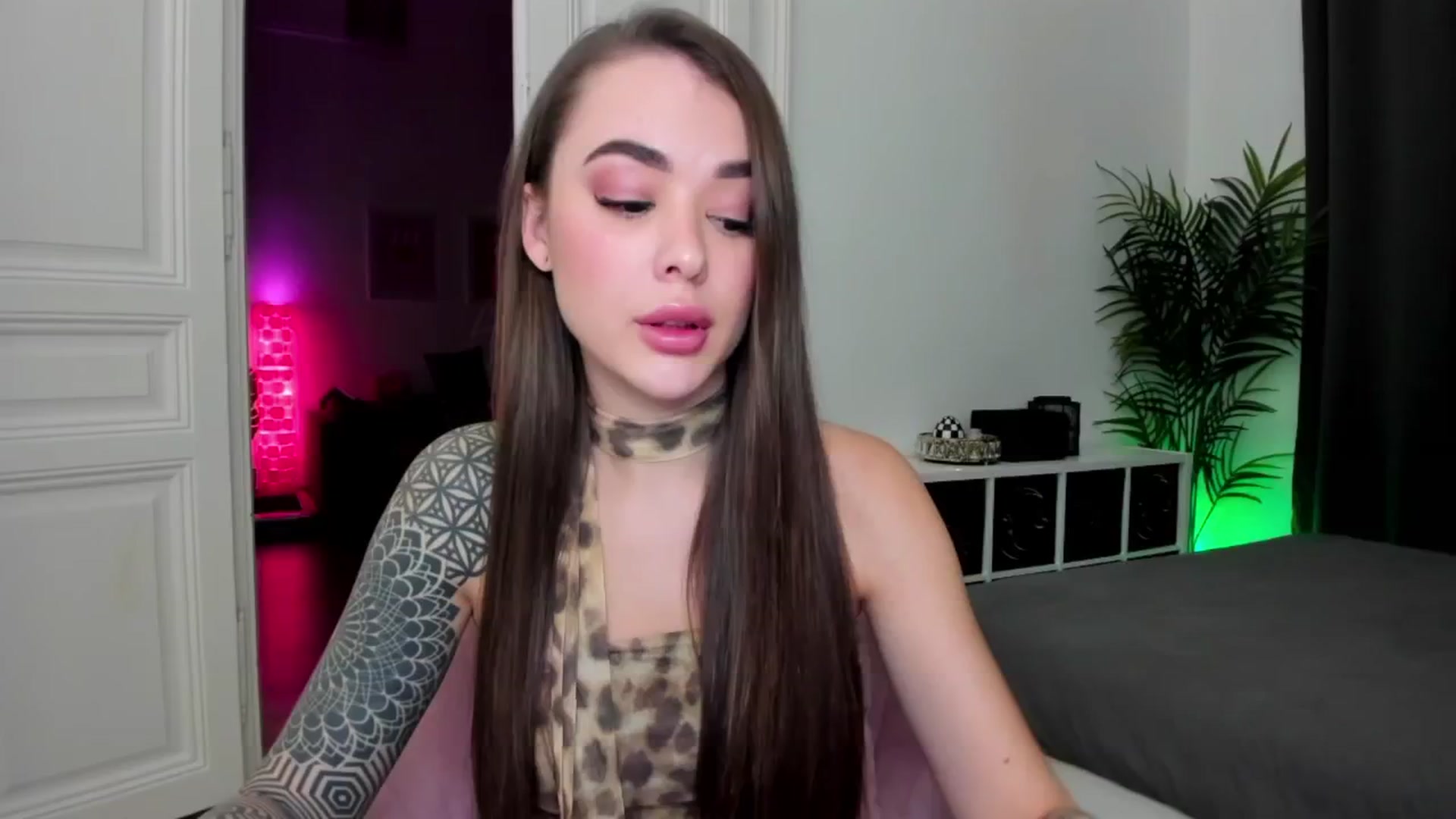 Gallery image thumbnail from Jul_la_la's myfreecams stream on, 12/04/2024, 19:10 image 6 of 20