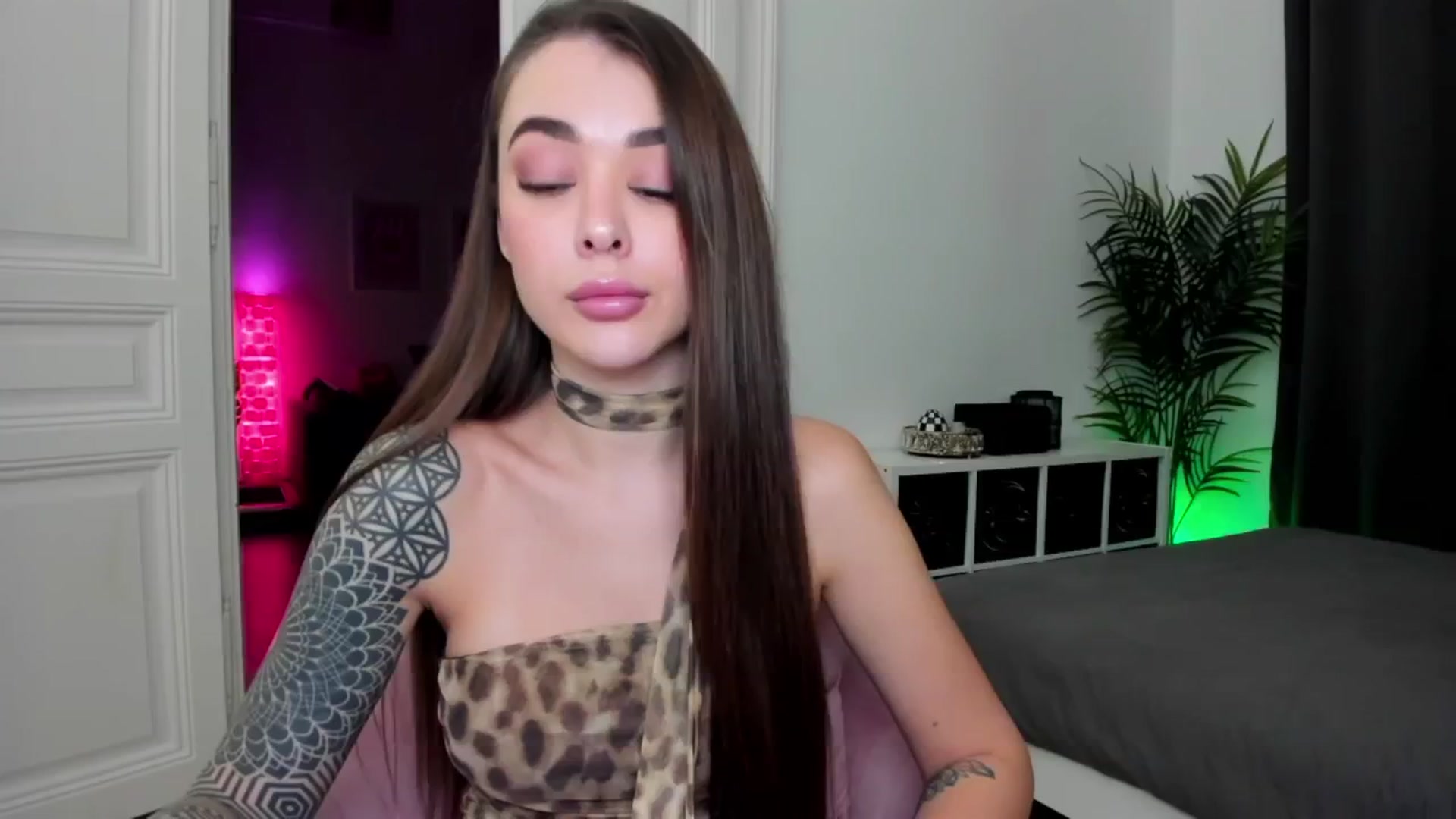 Gallery image thumbnail from Jul_la_la's myfreecams stream on, 12/04/2024, 20:24 image 16 of 20