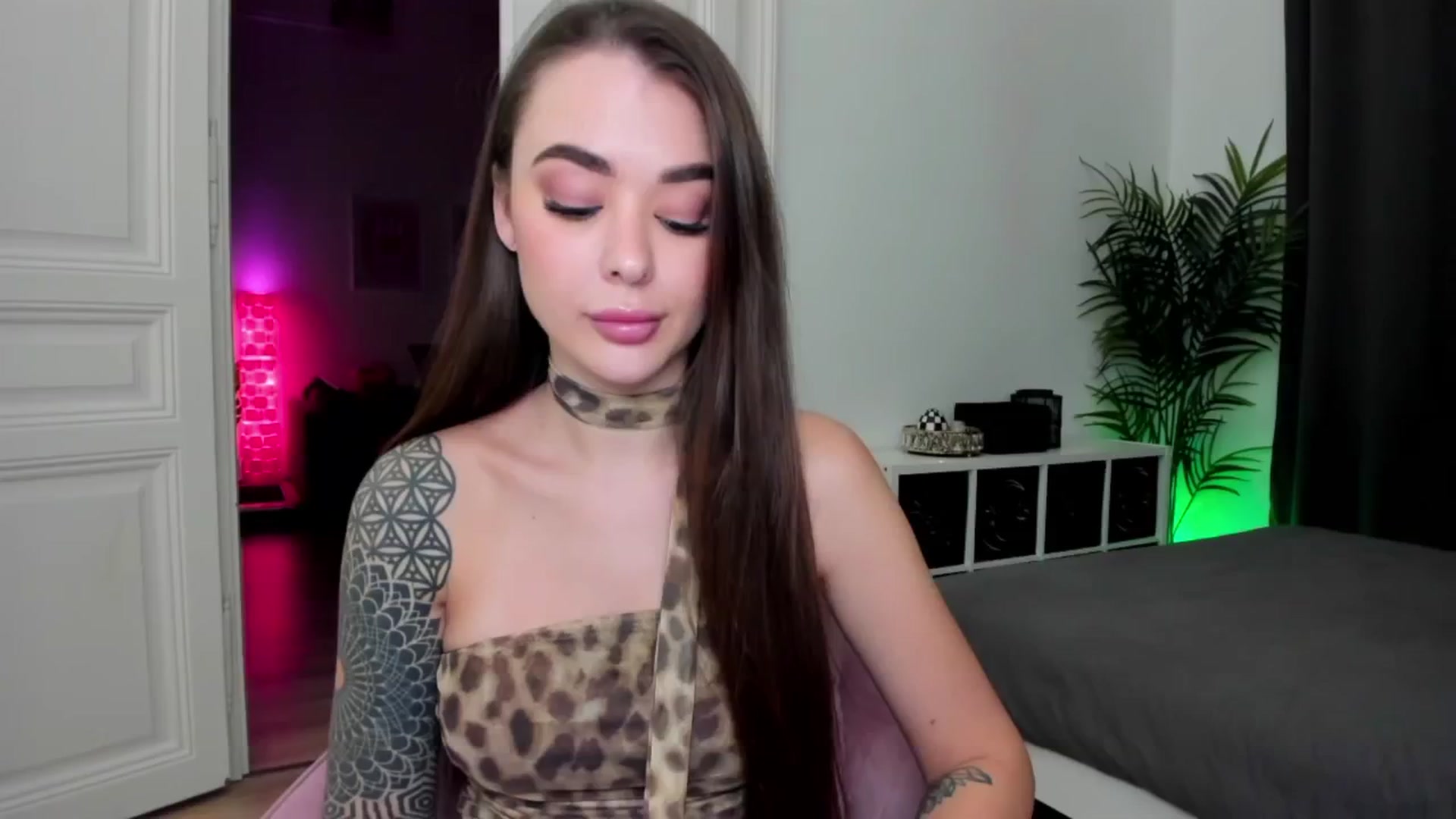 Gallery image thumbnail from Jul_la_la's myfreecams stream on, 12/04/2024, 20:24 image 13 of 20