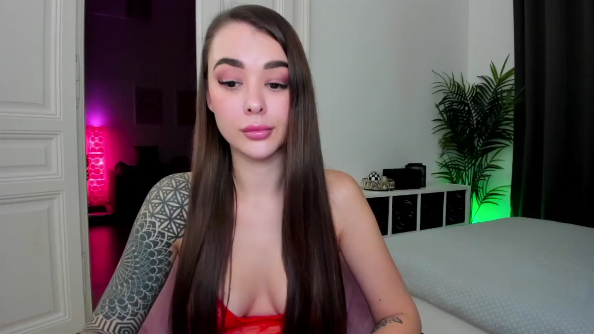 Gallery image thumbnail from Jul_la_la's myfreecams stream on, 12/05/2024, 19:12 image 13 of 20