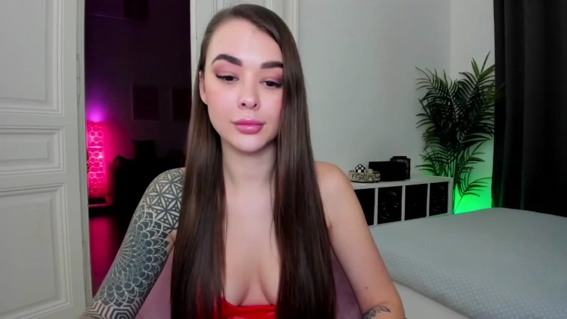 Gallery image thumbnail from Jul_la_la's myfreecams stream on, 12/05/2024, 19:12 image 16 of 20