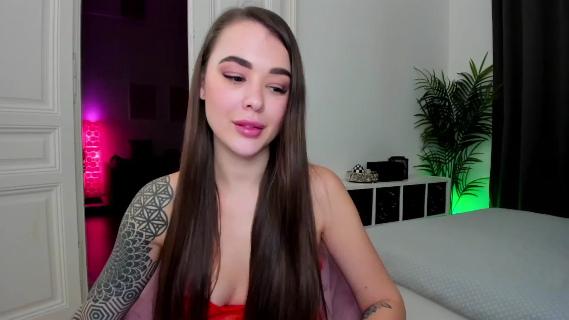 Gallery image thumbnail from Jul_la_la's myfreecams stream on, 12/05/2024, 19:12 image 14 of 20