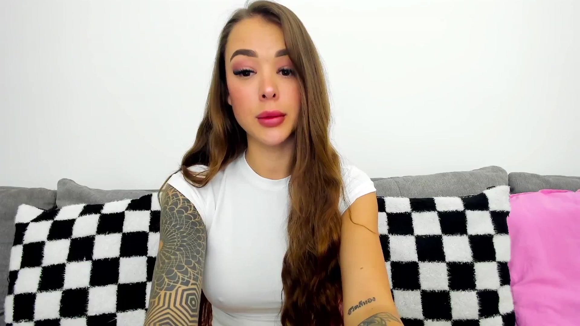 Gallery image thumbnail from Jul_la_la's myfreecams stream on, 03/22/2025, 09:03 image 17 of 20