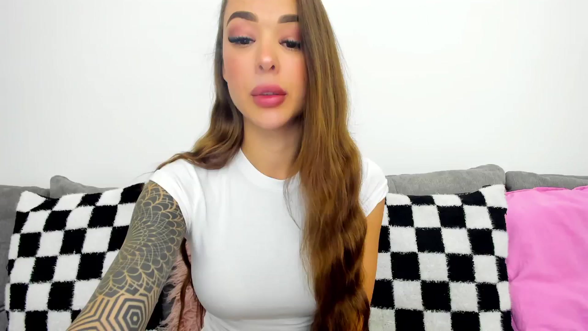 Gallery image thumbnail from Jul_la_la's myfreecams stream on, 03/22/2025, 09:03 image 4 of 20