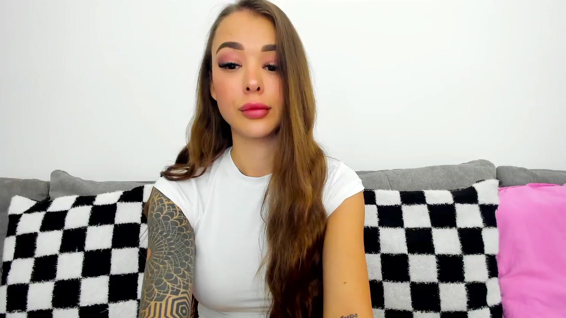 Gallery image thumbnail from Jul_la_la's myfreecams stream on, 03/22/2025, 10:54 image 1 of 20