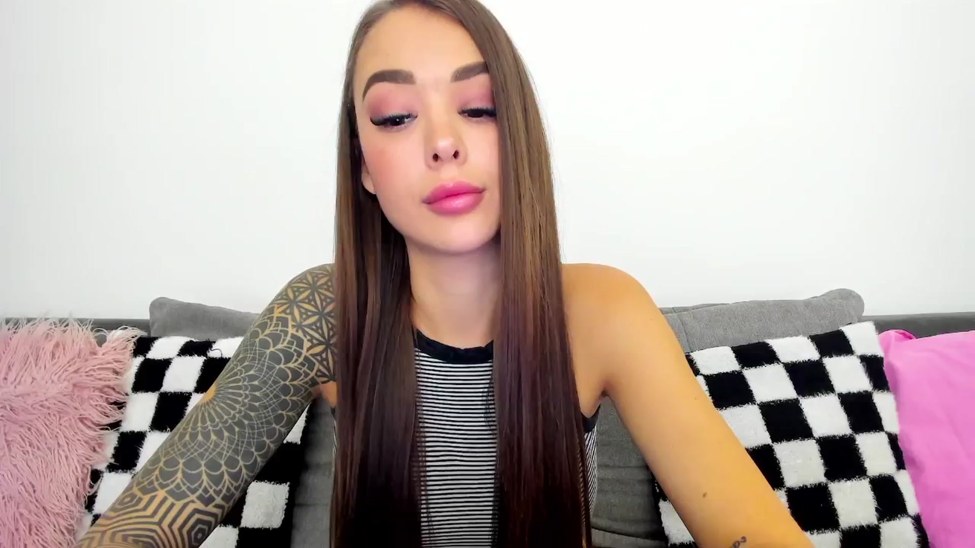 Gallery image thumbnail from Jul_la_la's myfreecams stream on, 03/28/2025, 10:42 image 14 of 20