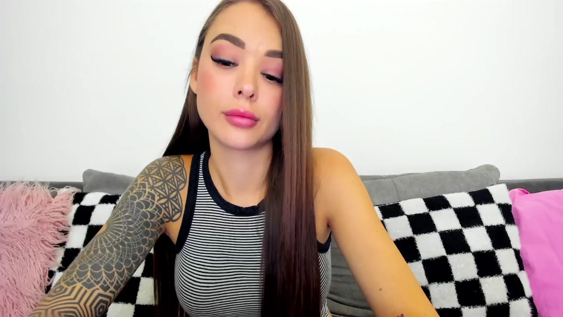 Gallery image thumbnail from Jul_la_la's myfreecams stream on, 03/28/2025, 10:42 image 16 of 20
