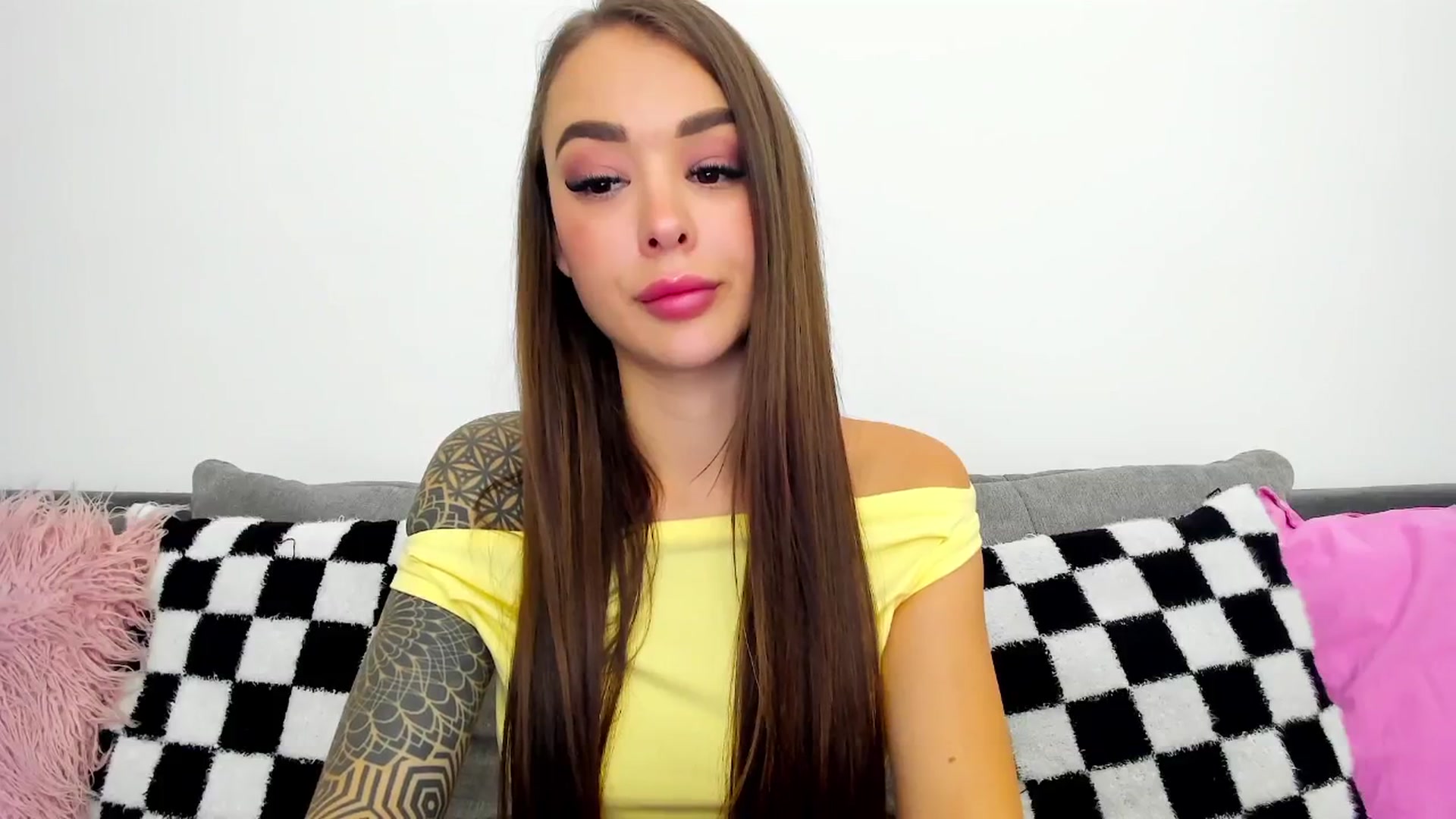 Gallery image thumbnail from Jul_la_la's myfreecams stream on, 03/28/2025, 15:28 image 16 of 20