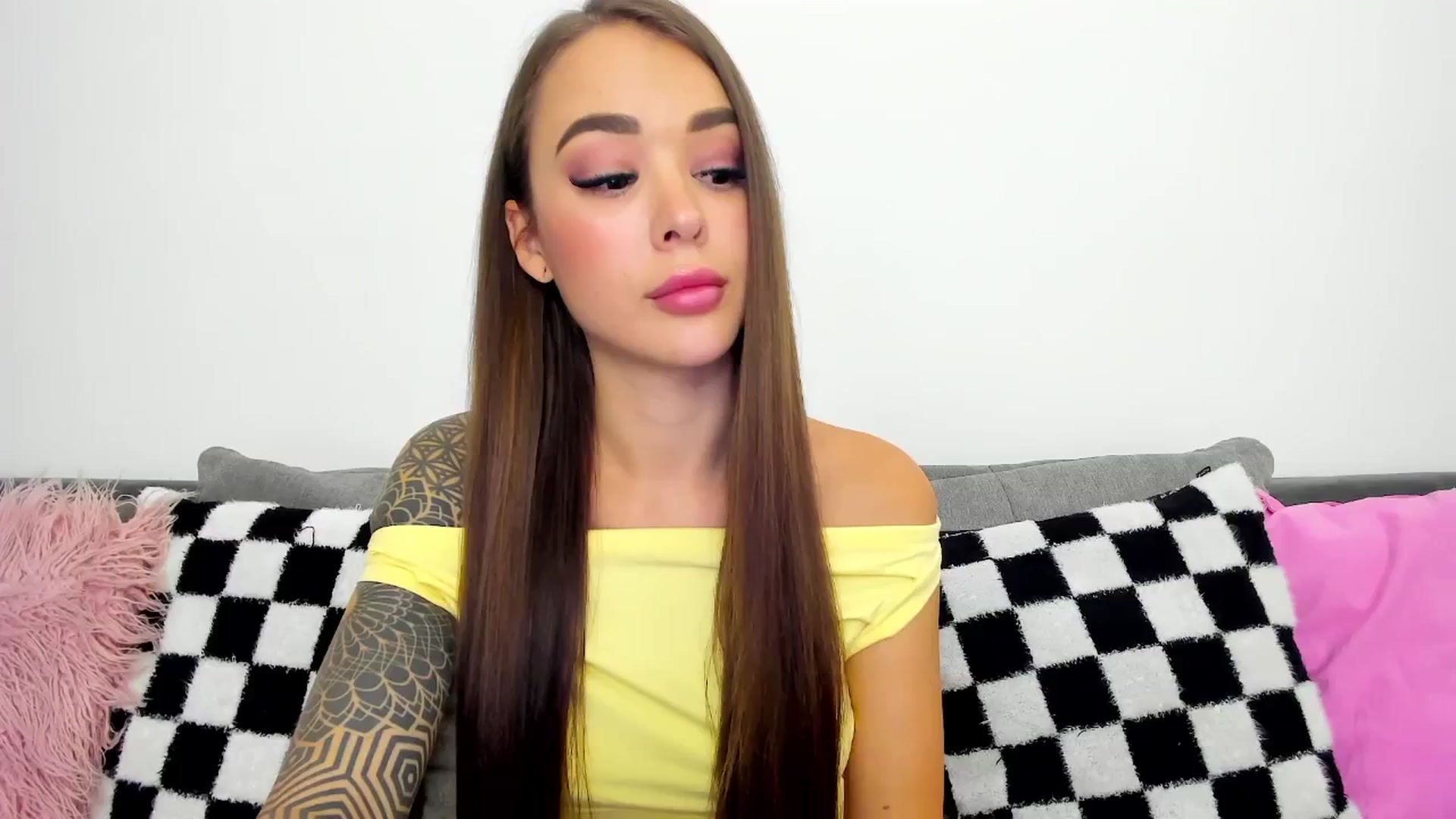 Gallery image thumbnail from Jul_la_la's myfreecams stream on, 03/28/2025, 15:28 image 5 of 20