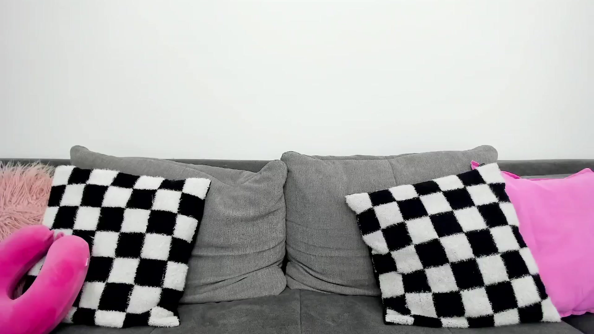 Gallery image thumbnail from Jul_la_la's myfreecams stream on, 03/29/2025, 16:34 image 12 of 20