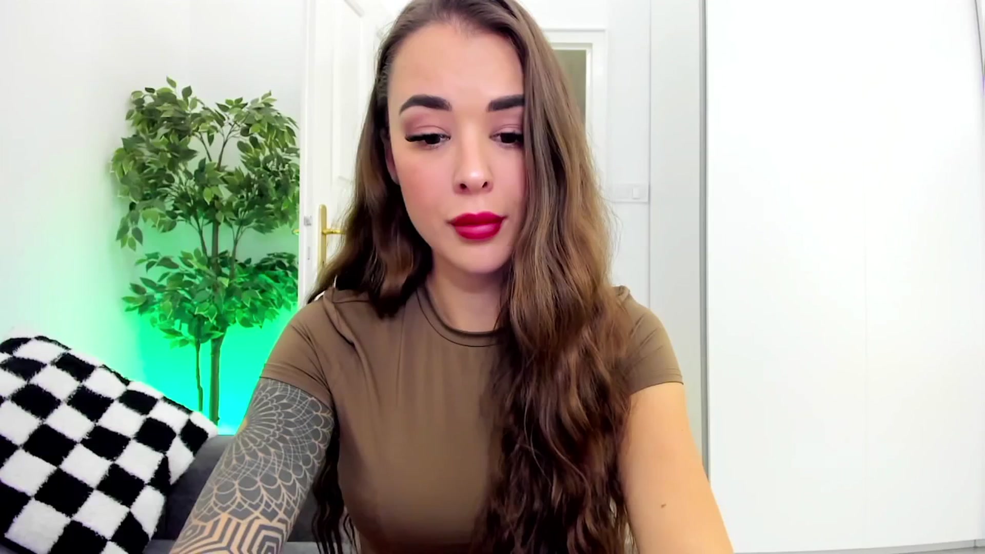 Gallery image thumbnail from Jul_la_la's myfreecams stream on, 04/09/2025, 20:40 image 7 of 20