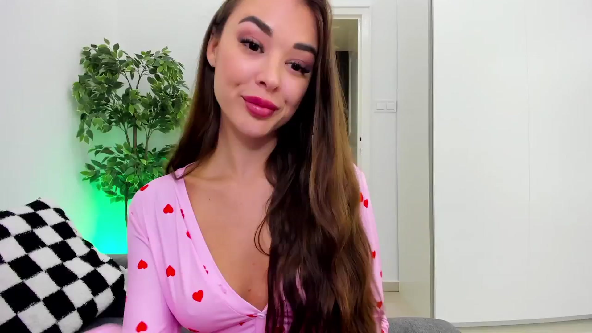 Gallery image thumbnail from Jul_la_la's myfreecams stream on, 04/12/2025, 18:49 image 12 of 20