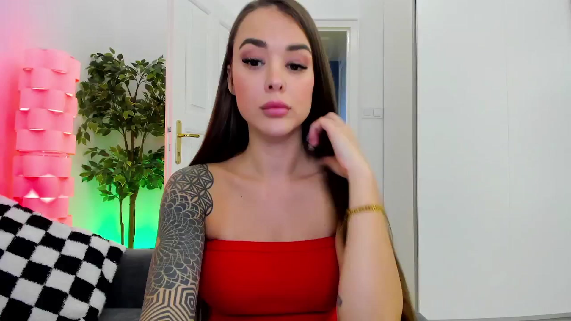 Gallery image thumbnail from Jul_la_la's myfreecams stream on, 05/13/2025, 18:39 image 12 of 20