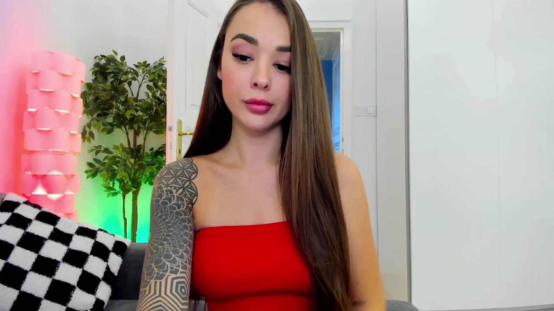 Gallery image thumbnail from Jul_la_la's myfreecams stream on, 05/13/2025, 18:39 image 6 of 20