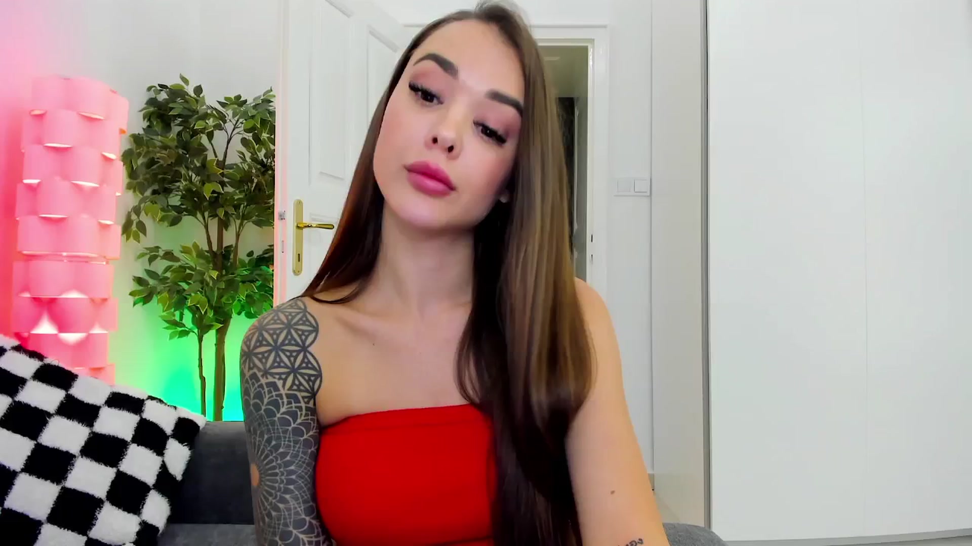 Gallery image thumbnail from Jul_la_la's myfreecams stream on, 05/13/2025, 19:18 image 3 of 20