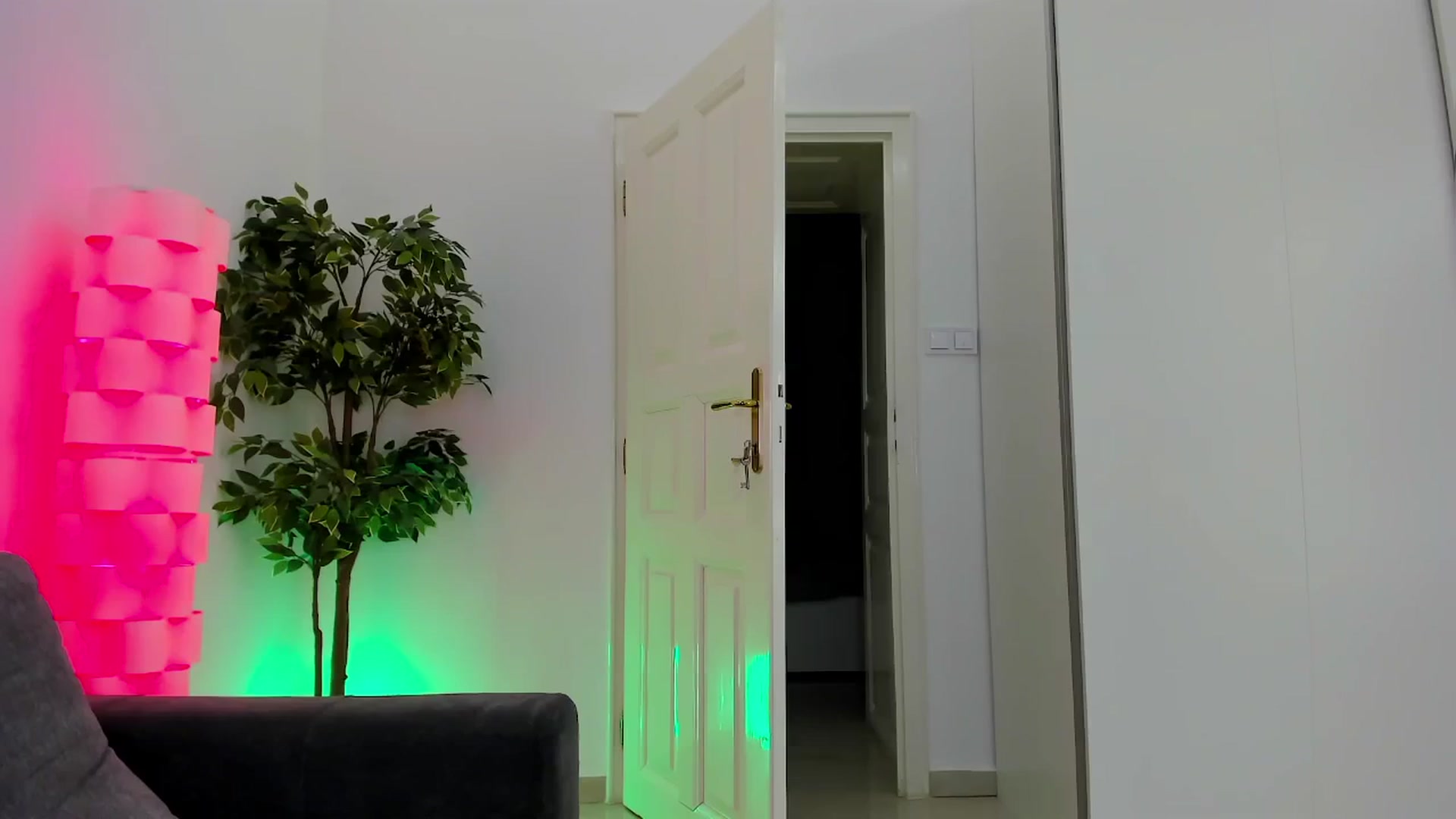 Gallery image thumbnail from Jul_la_la's myfreecams stream on, 05/14/2025, 19:37 image 17 of 20