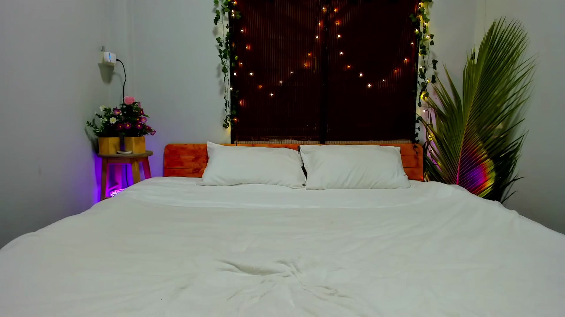Gallery image thumbnail from Jul_la_la's myfreecams stream on, 06/22/2025, 06:52 image 3 of 20