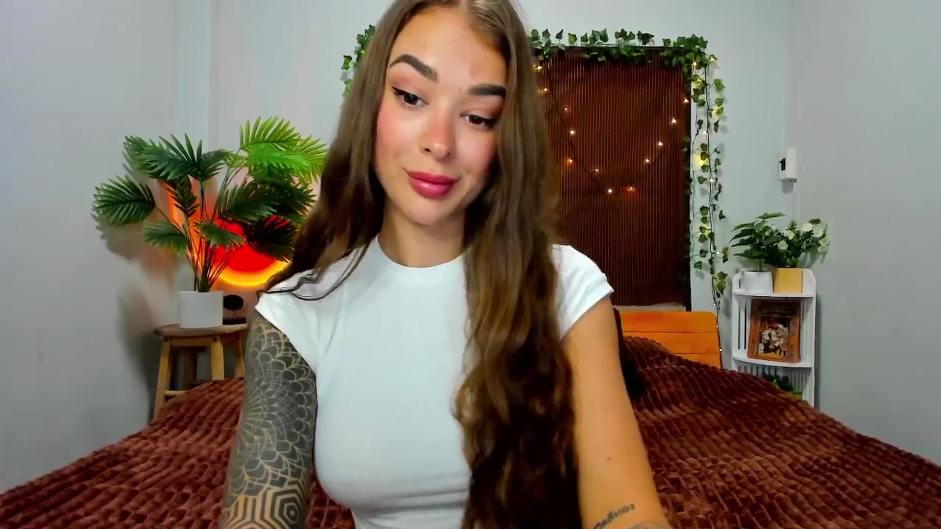 Gallery image thumbnail from Jul_la_la's myfreecams stream on, 08/05/2025, 05:34 image 11 of 20