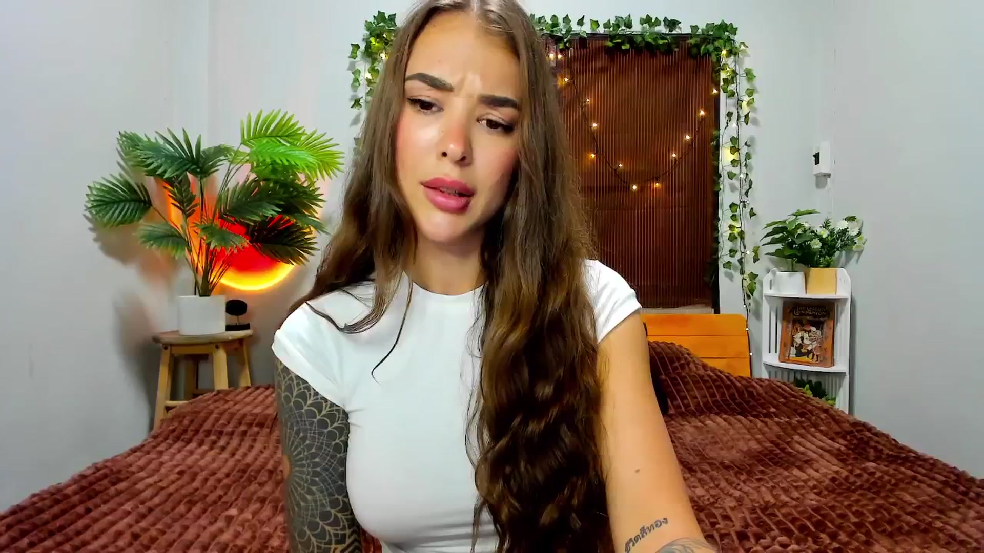 Gallery image thumbnail from Jul_la_la's myfreecams stream on, 08/05/2025, 08:12 image 18 of 20