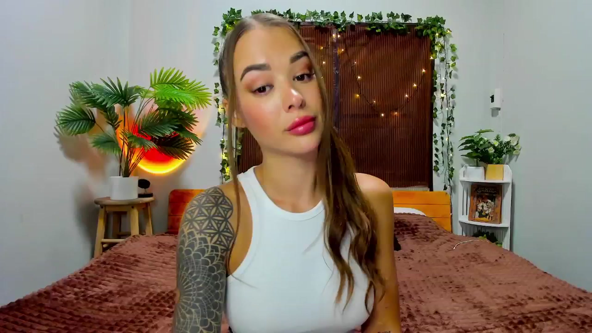Gallery image thumbnail from Jul_la_la's myfreecams stream on, 08/10/2025, 15:08 image 19 of 20