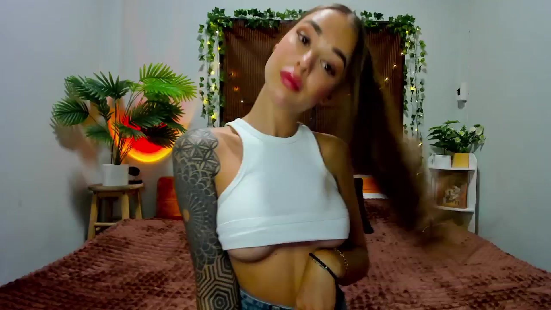 Gallery image thumbnail from Jul_la_la's myfreecams stream on, 08/10/2025, 15:08 image 12 of 20