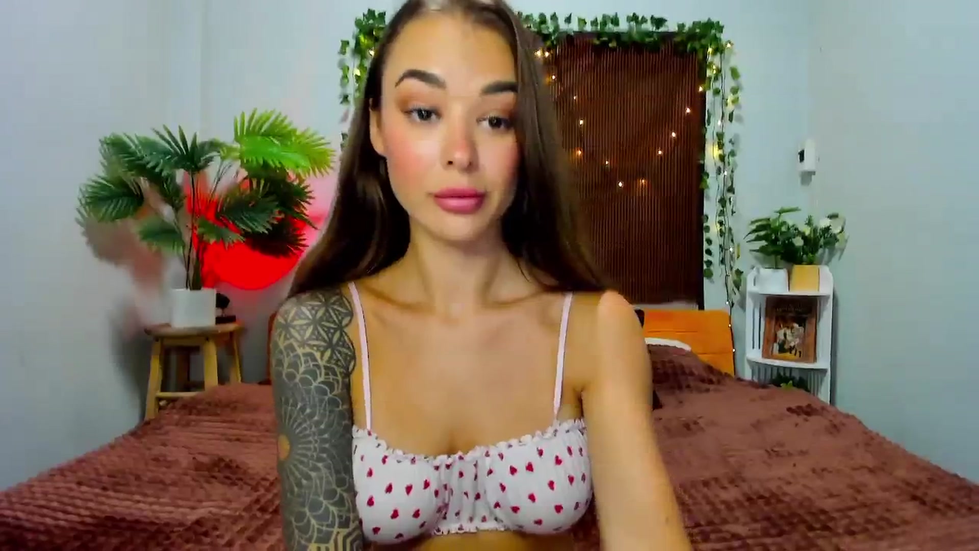 Gallery image thumbnail from Jul_la_la's myfreecams stream on, 08/14/2025, 05:04 image 14 of 20