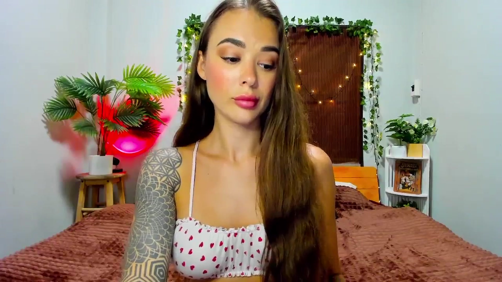 Gallery image thumbnail from Jul_la_la's myfreecams stream on, 08/14/2025, 06:56 image 11 of 20