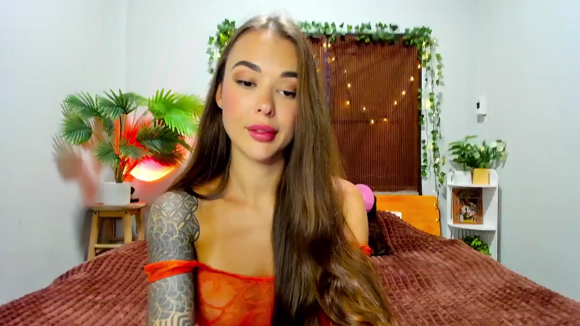 Gallery image thumbnail from Jul_la_la's myfreecams stream on, 09/14/2025, 12:00 image 19 of 20
