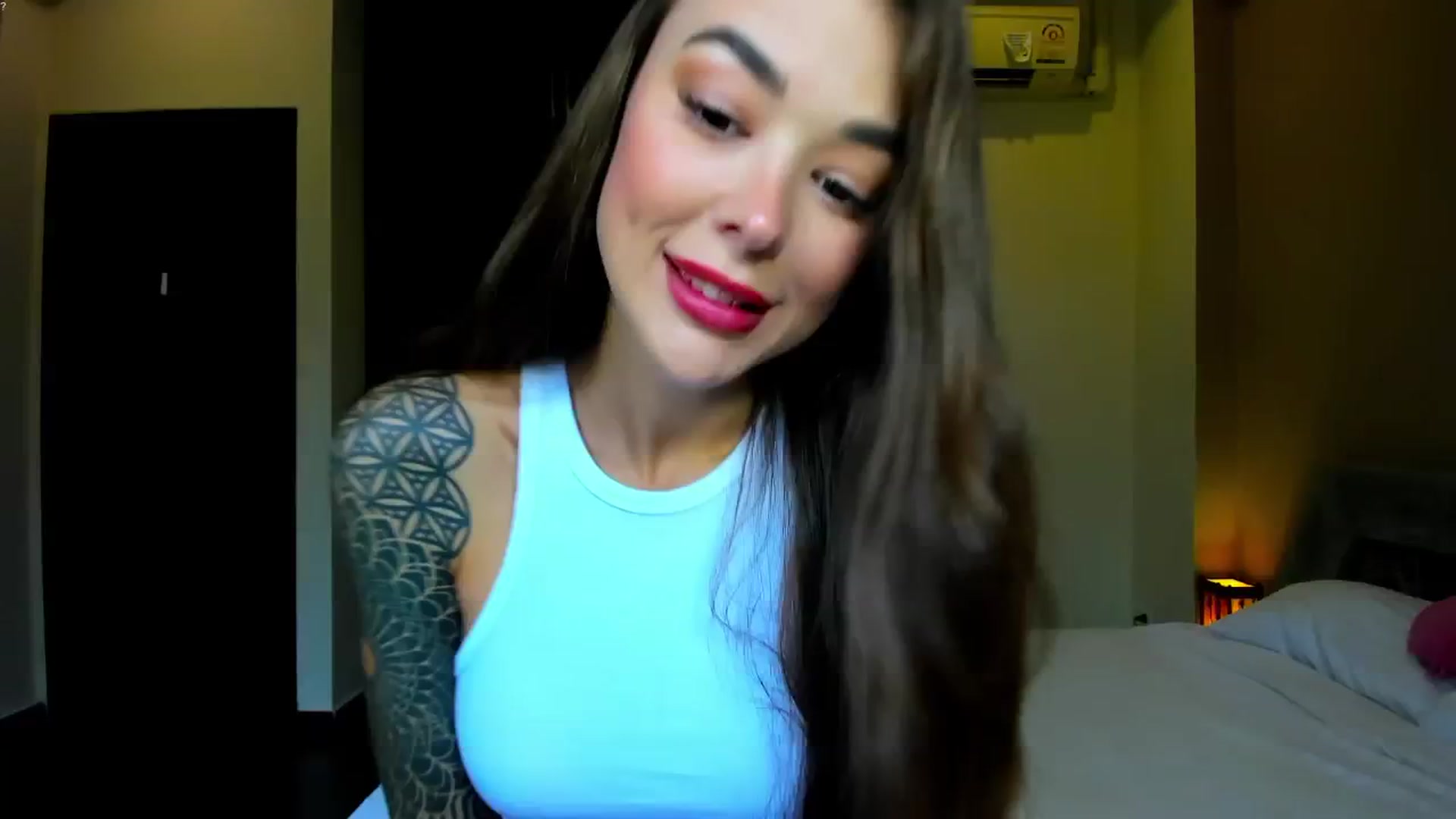 Gallery image thumbnail from Jul_la_la's myfreecams stream on, 01/03/2026, 09:50 image 12 of 20