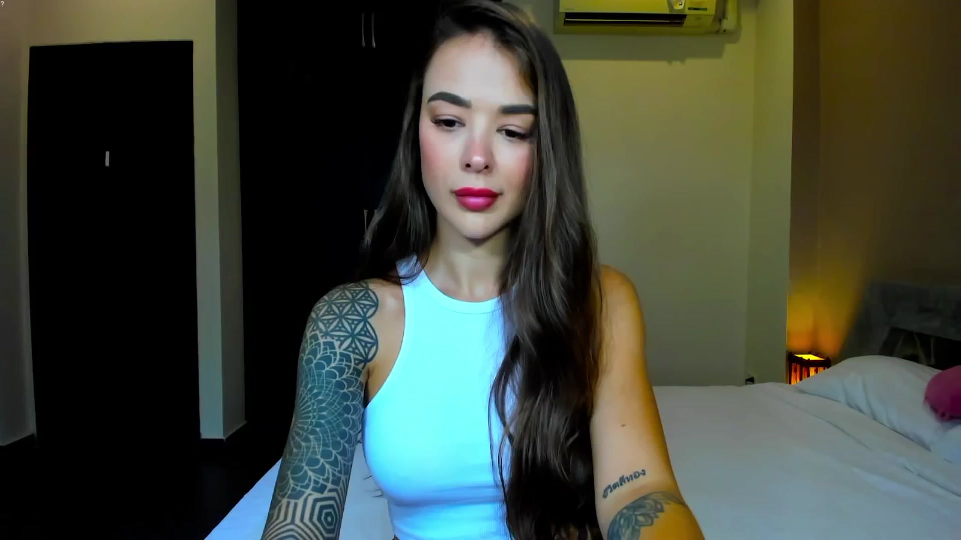Gallery image thumbnail from Jul_la_la's myfreecams stream on, 01/03/2026, 10:16 image 7 of 20