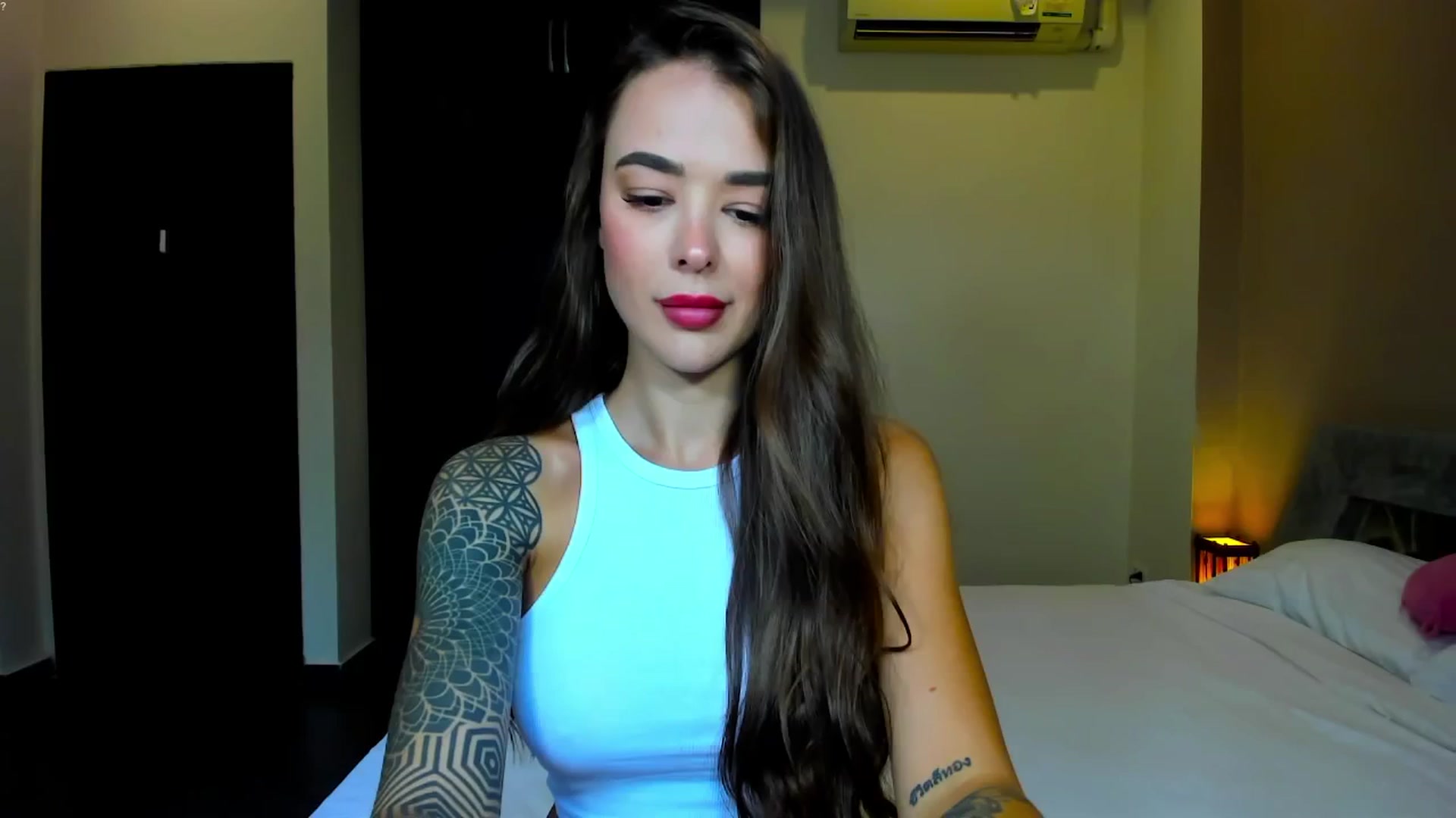 Gallery image thumbnail from Jul_la_la's myfreecams stream on, 01/03/2026, 10:16 image 8 of 20