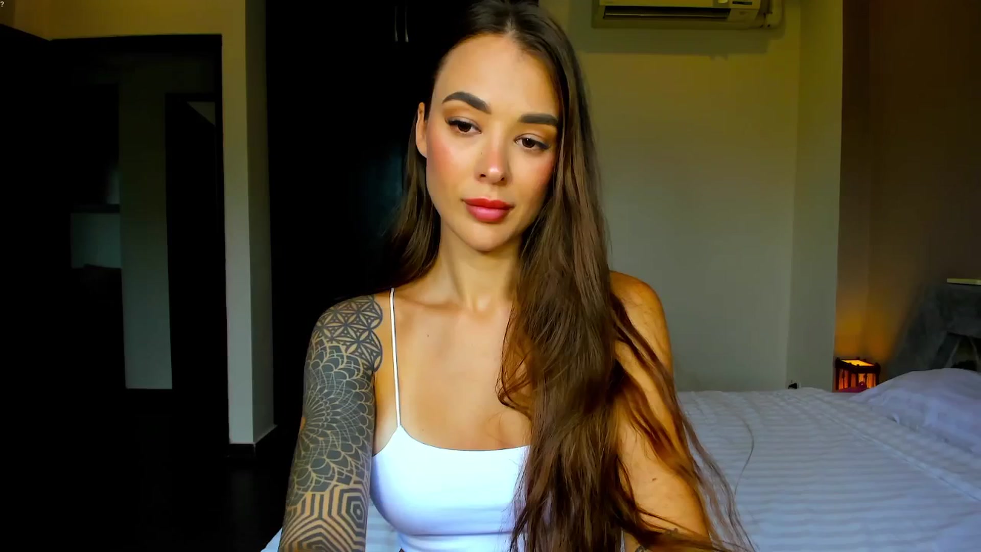 Gallery image thumbnail from Jul_la_la's myfreecams stream on, 01/26/2026, 08:55 image 19 of 20